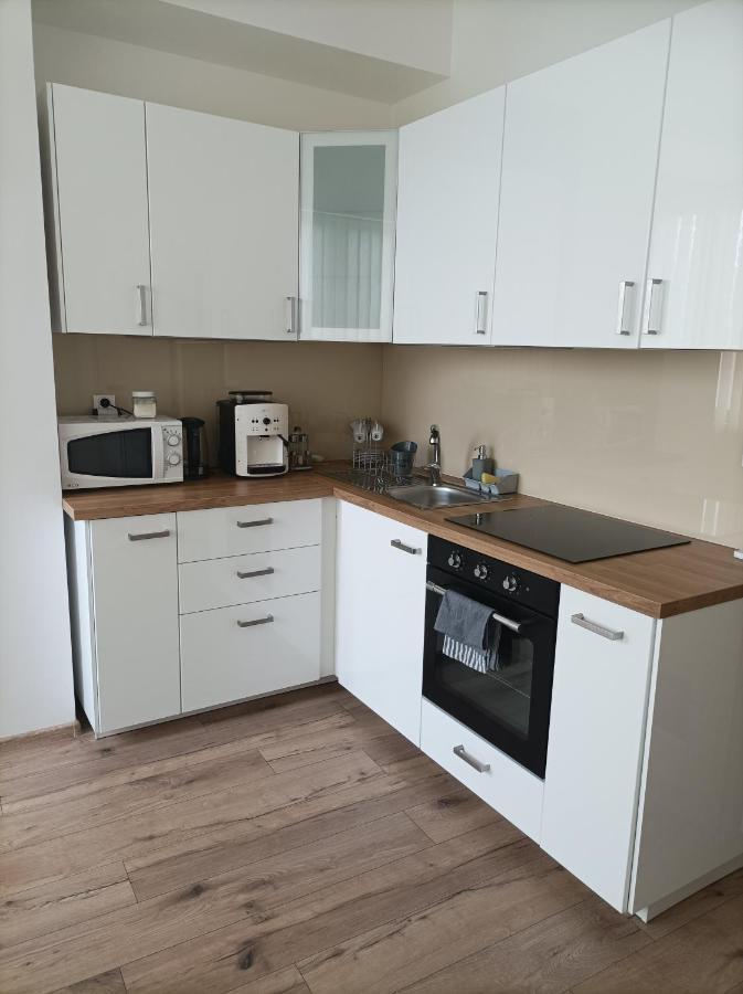 Stylovy Apartman Zemplinska Presov Exterior photo